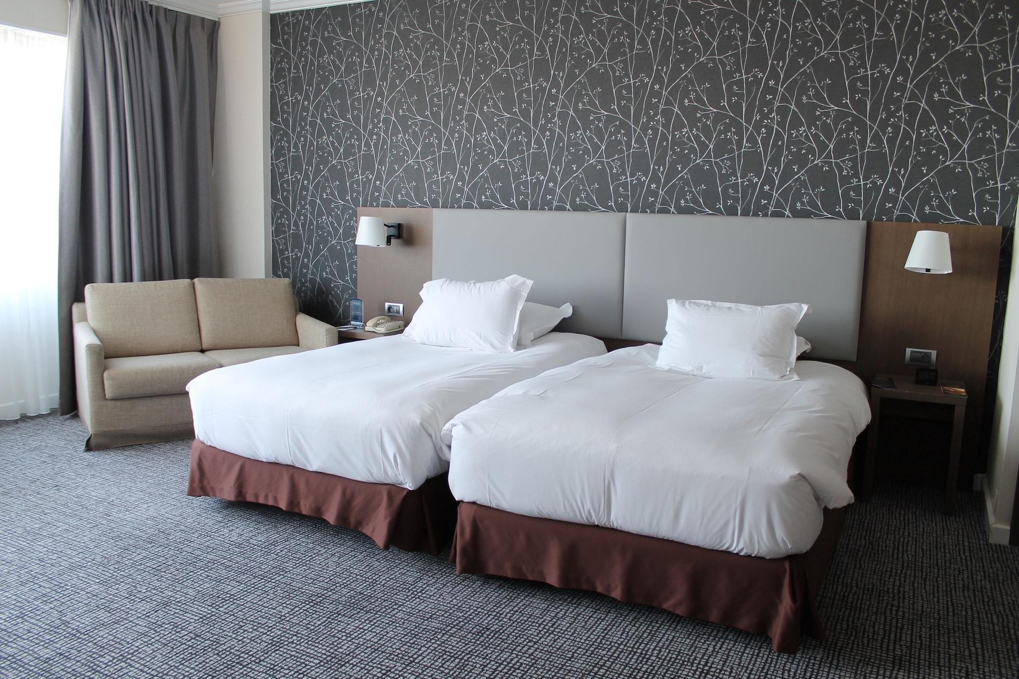 Hotel Hilton Paris Charles De Gaulle Airport Le Mesnil-Amelot Exterior foto
