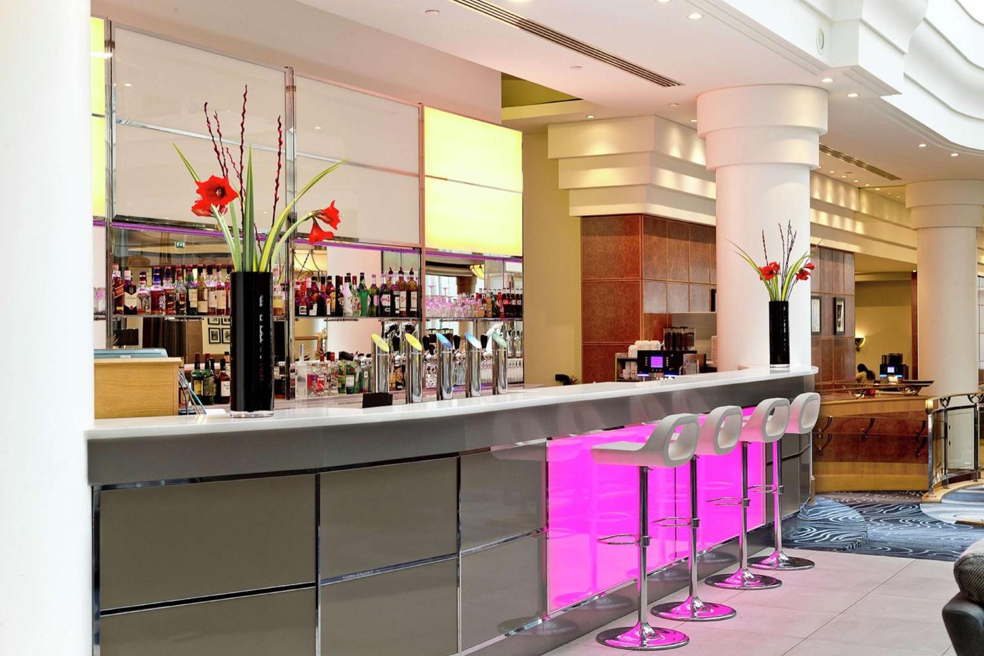 Hotel Hilton Paris Charles De Gaulle Airport Le Mesnil-Amelot Exterior foto