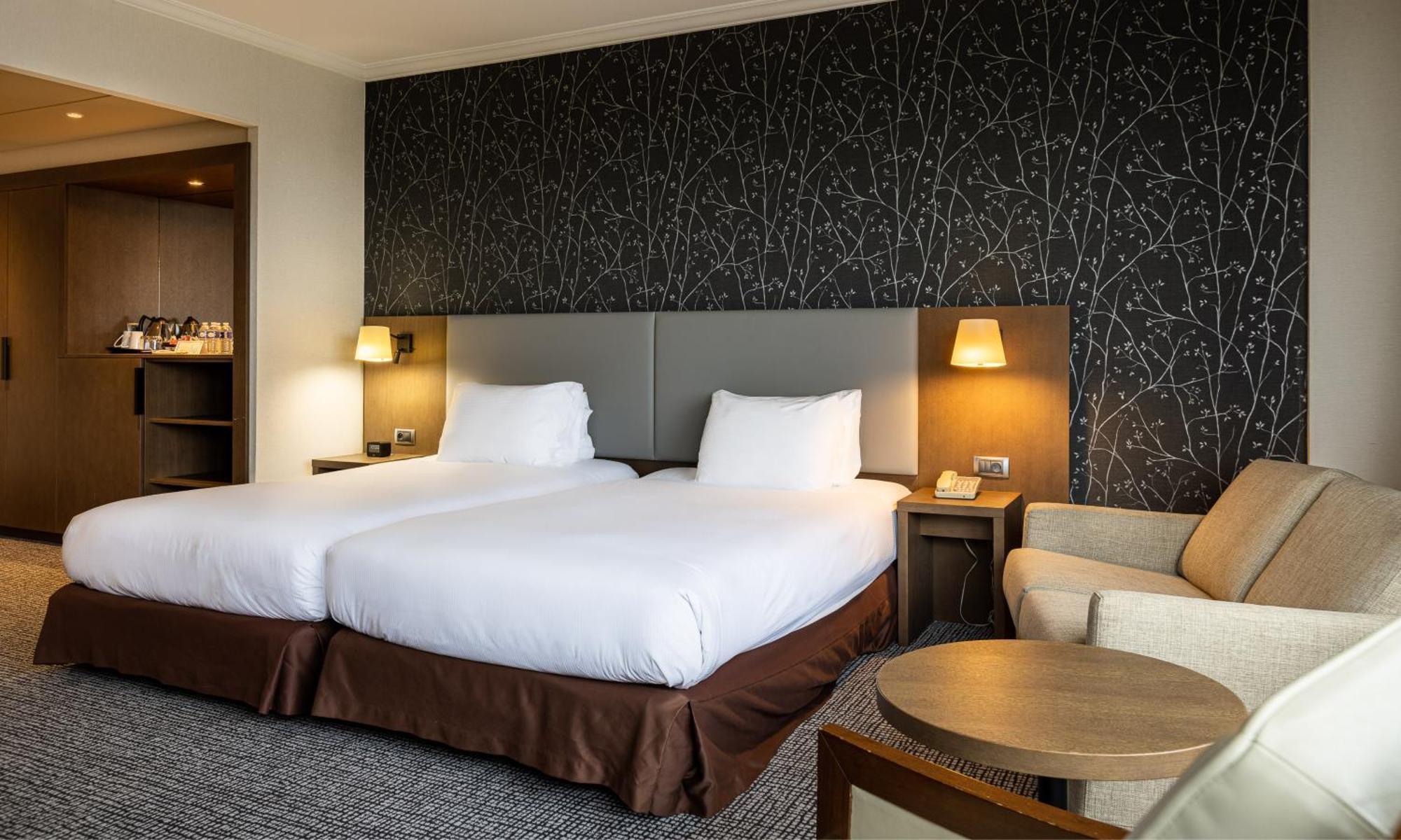 Hotel Hilton Paris Charles De Gaulle Airport Le Mesnil-Amelot Exterior foto